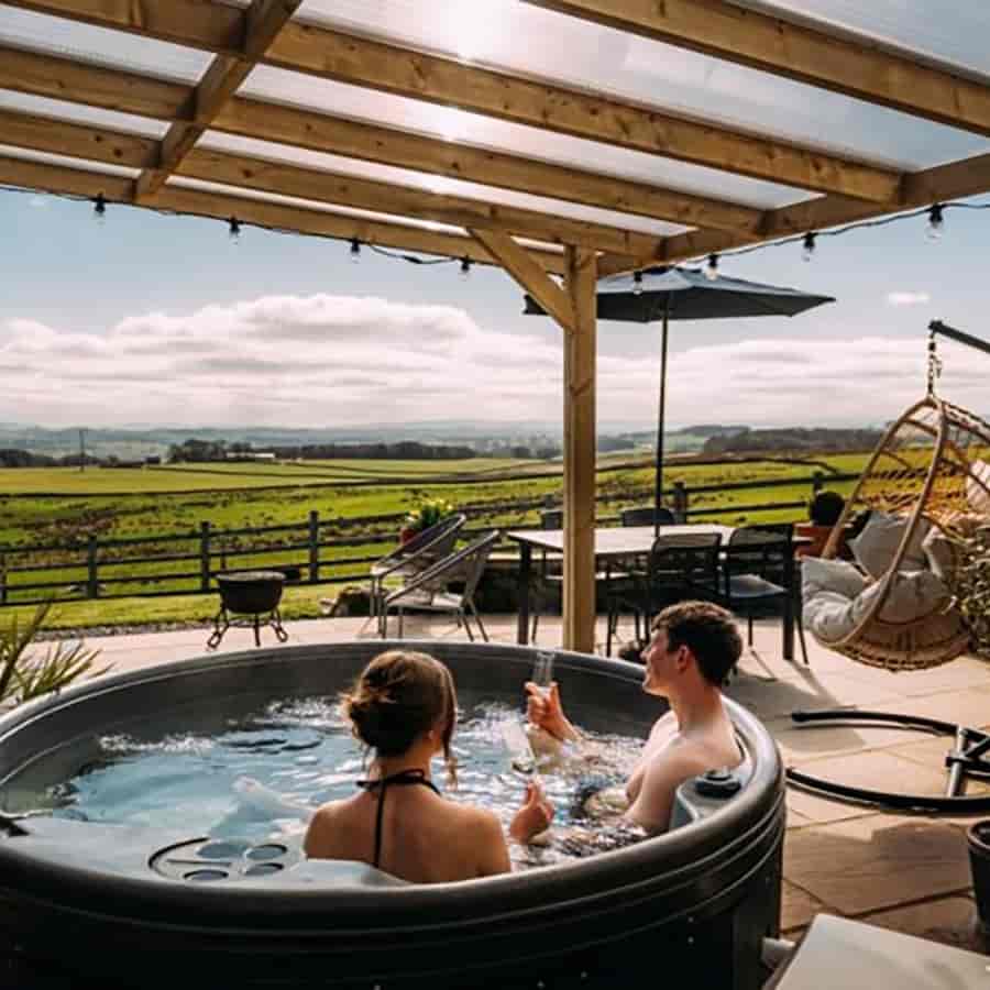 Hot Tubs & Spas